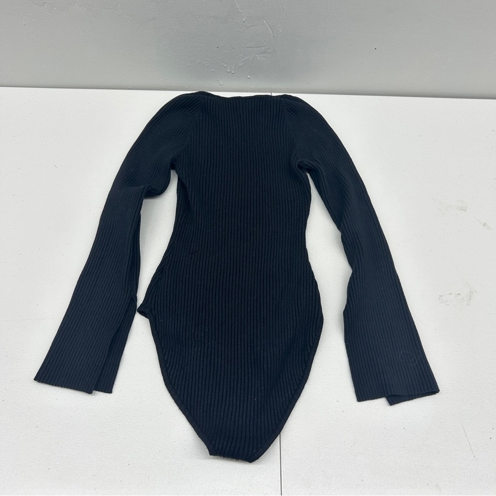Elegant Black Ribbed Women's Sweater